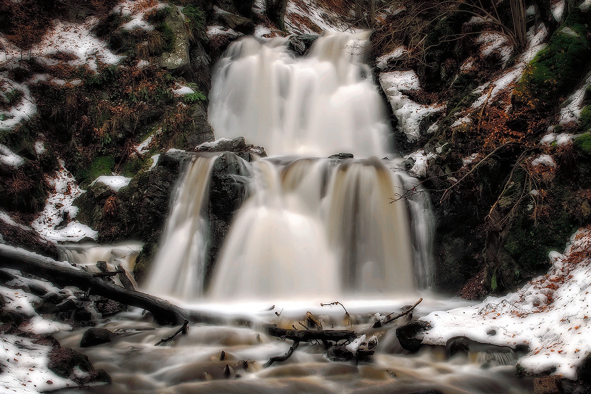 Forsakar Waterfalls